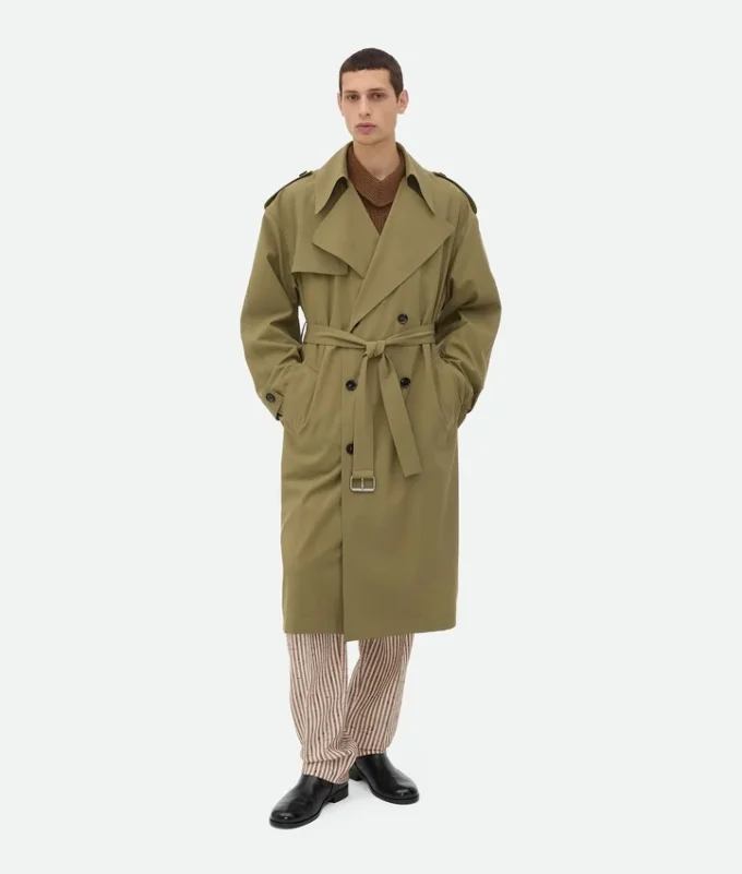 Trenchcoat aus feiner Wolle Trenchcoat aus feiner Wolle