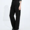 Verwaschene schwarze Jeans mit weitem Bein Verwaschene schwarze Jeans mit weitem Bein