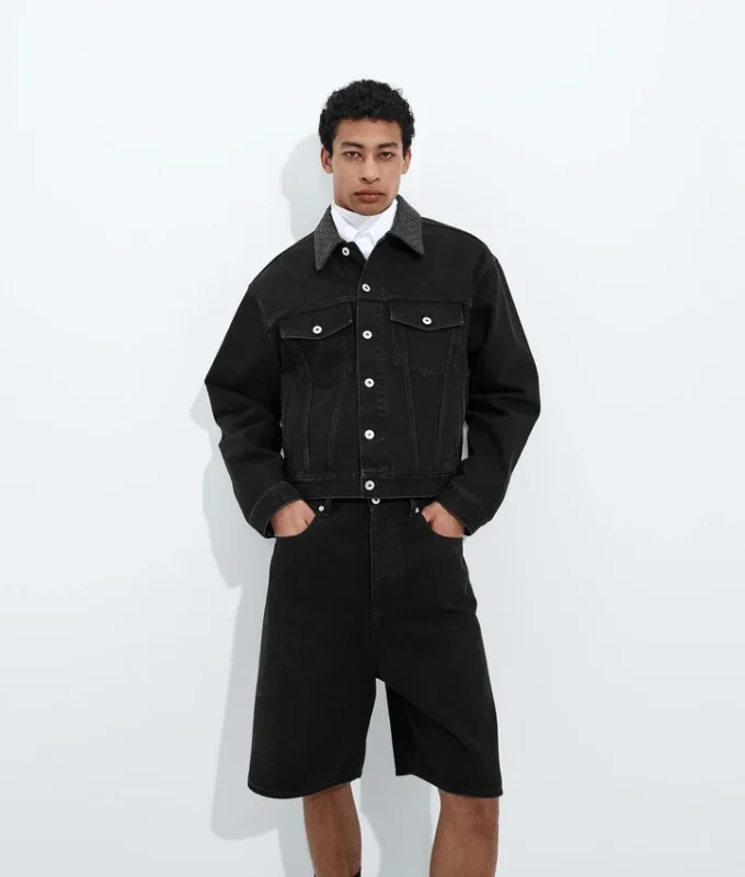 Verwaschene schwarze Jeansjacke Verwaschene schwarze Jeansjacke