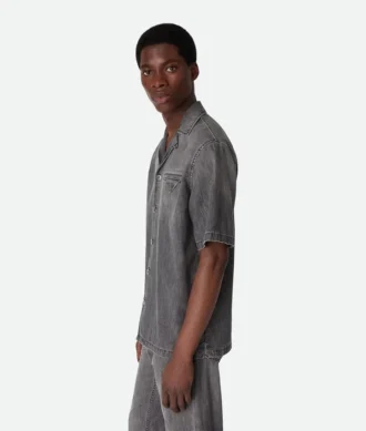 Vintage-Hemd aus schwarzem Denim Vintage-Hemd aus schwarzem Denim