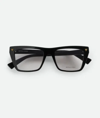 Weiche, quadratische Brille aus recyceltem Acetat