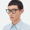 Weiche, quadratische Brille aus recyceltem Acetat