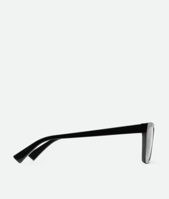 Weiche, quadratische Brille aus recyceltem Acetat
