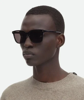 Weiche Sonnenbrille aus recyceltem Acetat in quadratischer Form