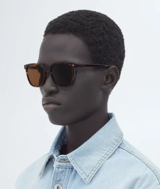 Weiche Sonnenbrille aus recyceltem Acetat in quadratischer Form