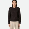 Wollpullover mit englischem Rippenmuster Wollpullover mit englischem Rippenmuster