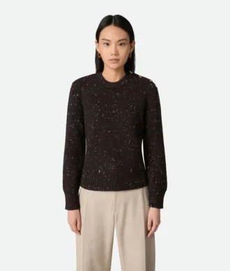 Wollpullover mit englischem Rippenmuster